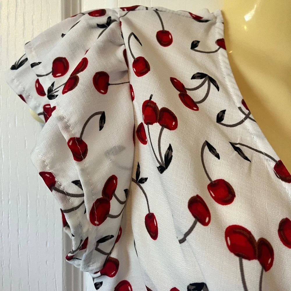 🍒 cherry print L size large tie top junior - Picture 5 of 5